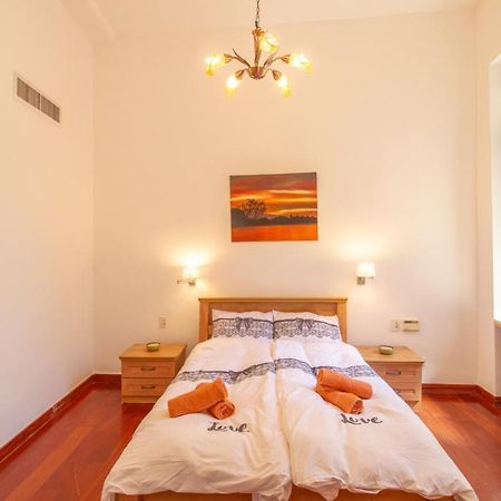 Art Apartment In Mamila القدس المظهر الخارجي الصورة